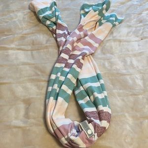 Buttonable Lulu Lemon Scarf